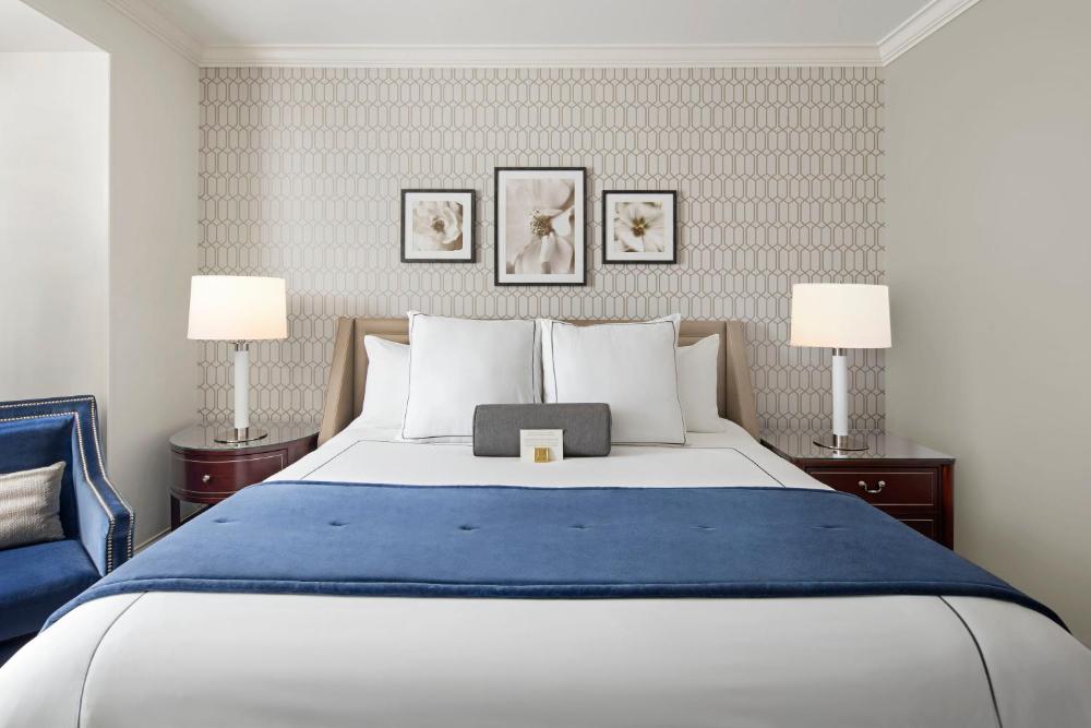 King Suite interior
